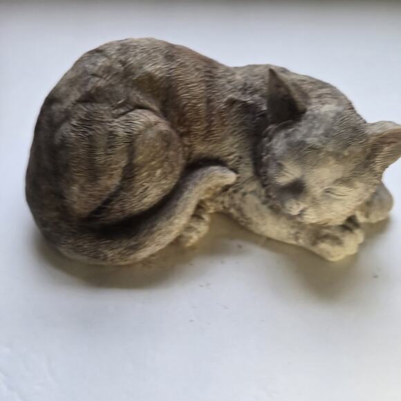 Sleeping Cat Resin Gray and Brown Coloring Very Lightweight Home/Porch Decor - Picture 8 of 8